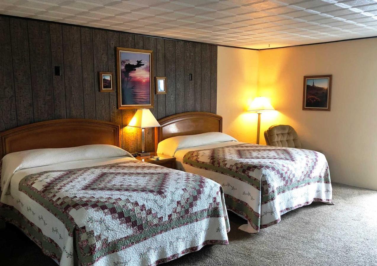 Bristlecone Motel Ely Exterior photo